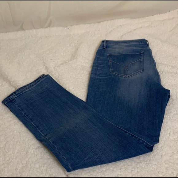 Women’s Calvin Klein Straight Legs - Picture 4 of 9